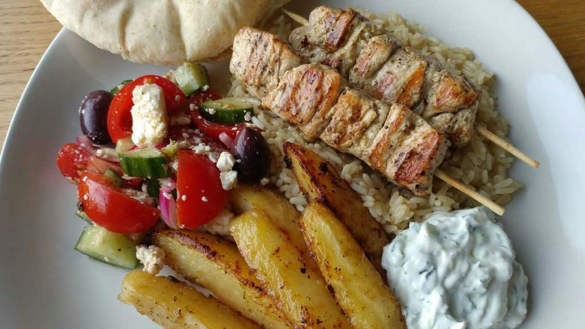 Chicken Souvlaki Plate