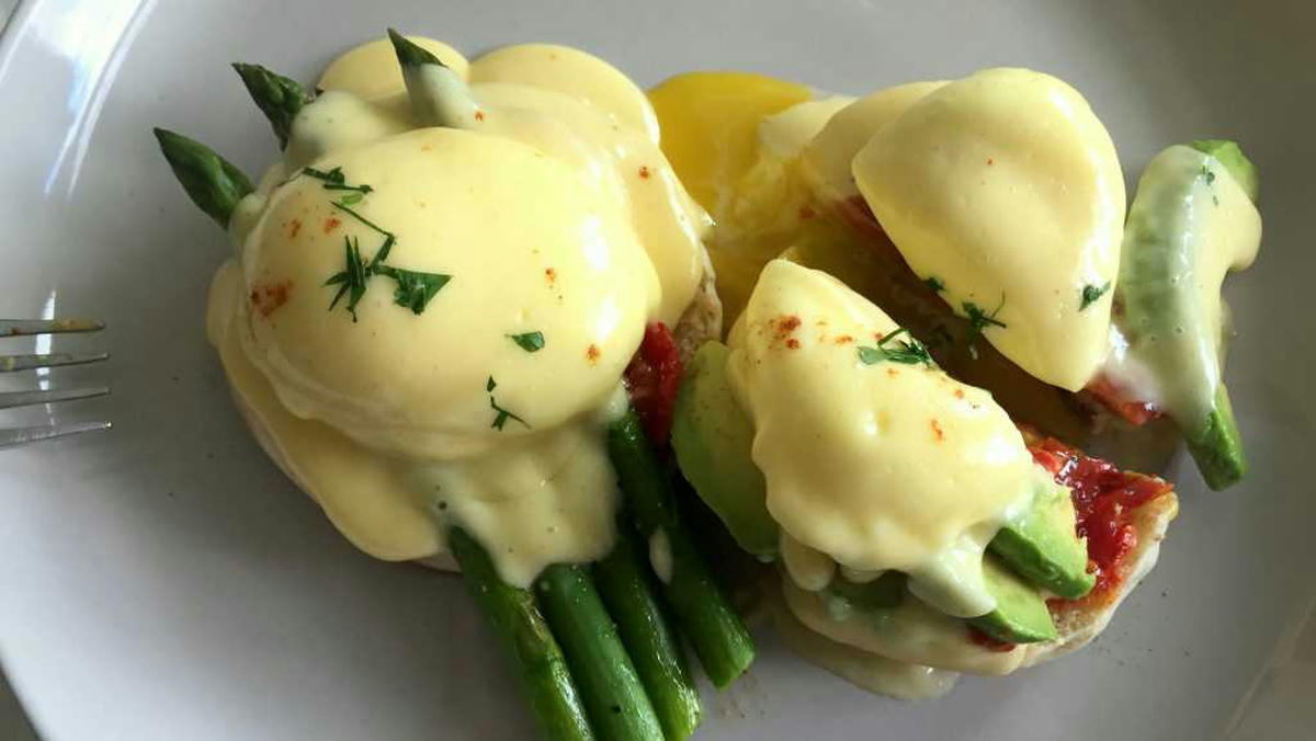 Eggs Benedict