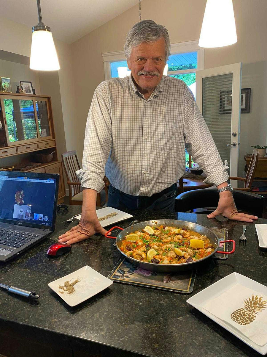 Proud Paella Cook