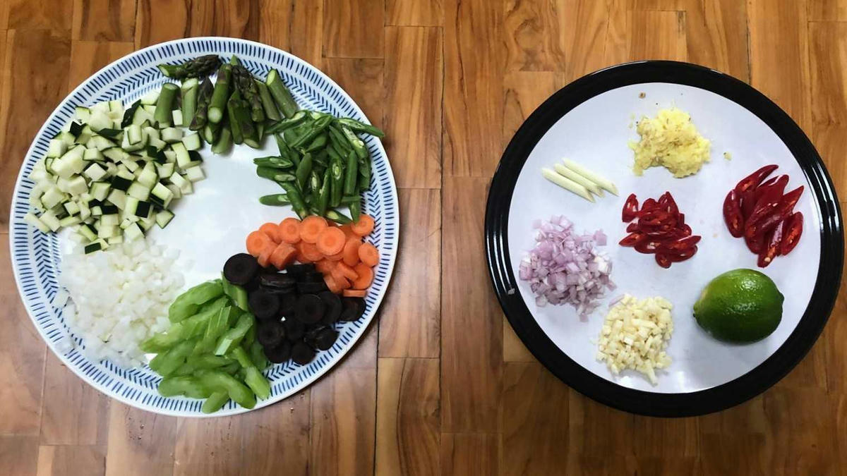 Student Knife Skills & Mise en Place