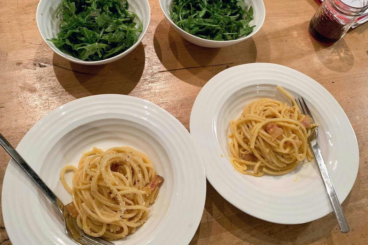 Student Cooking - Carbonara