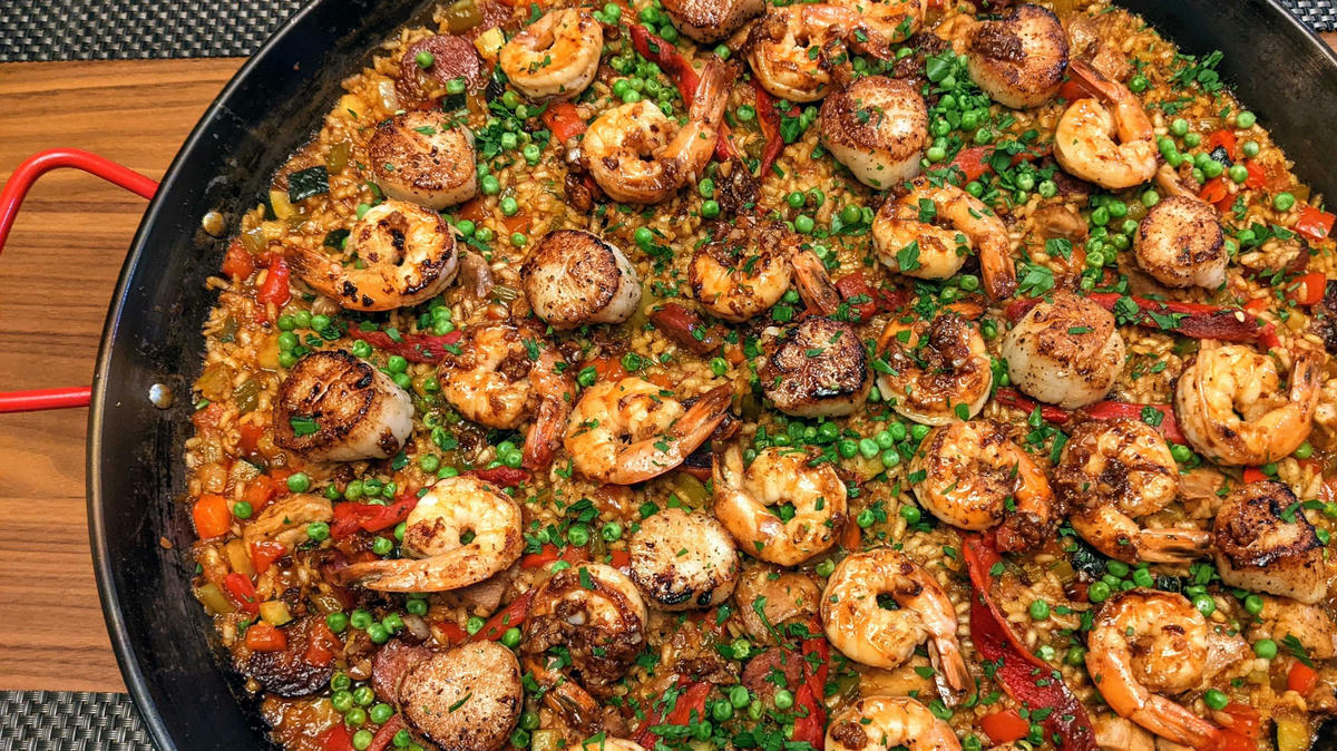 West Coast Paella for a Crowd