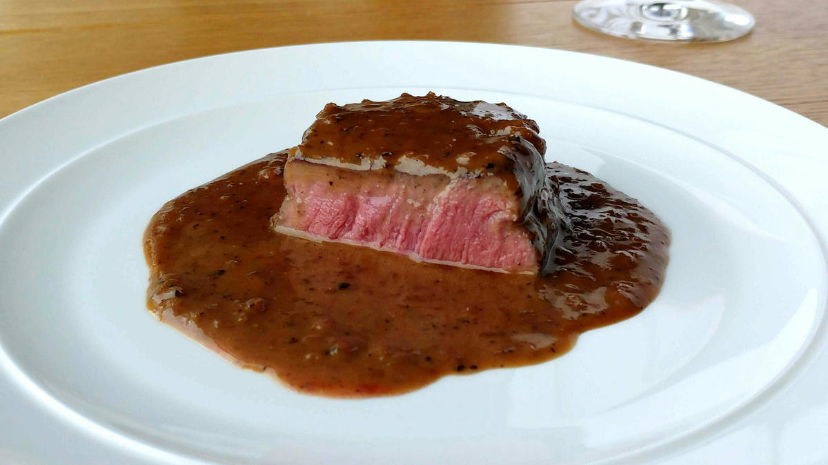 Beef Tenderloin w/Cognac Cream Sauce